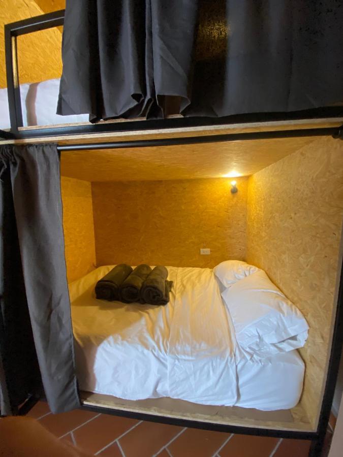 Banana Hostel ボゴタ エクステリア 写真