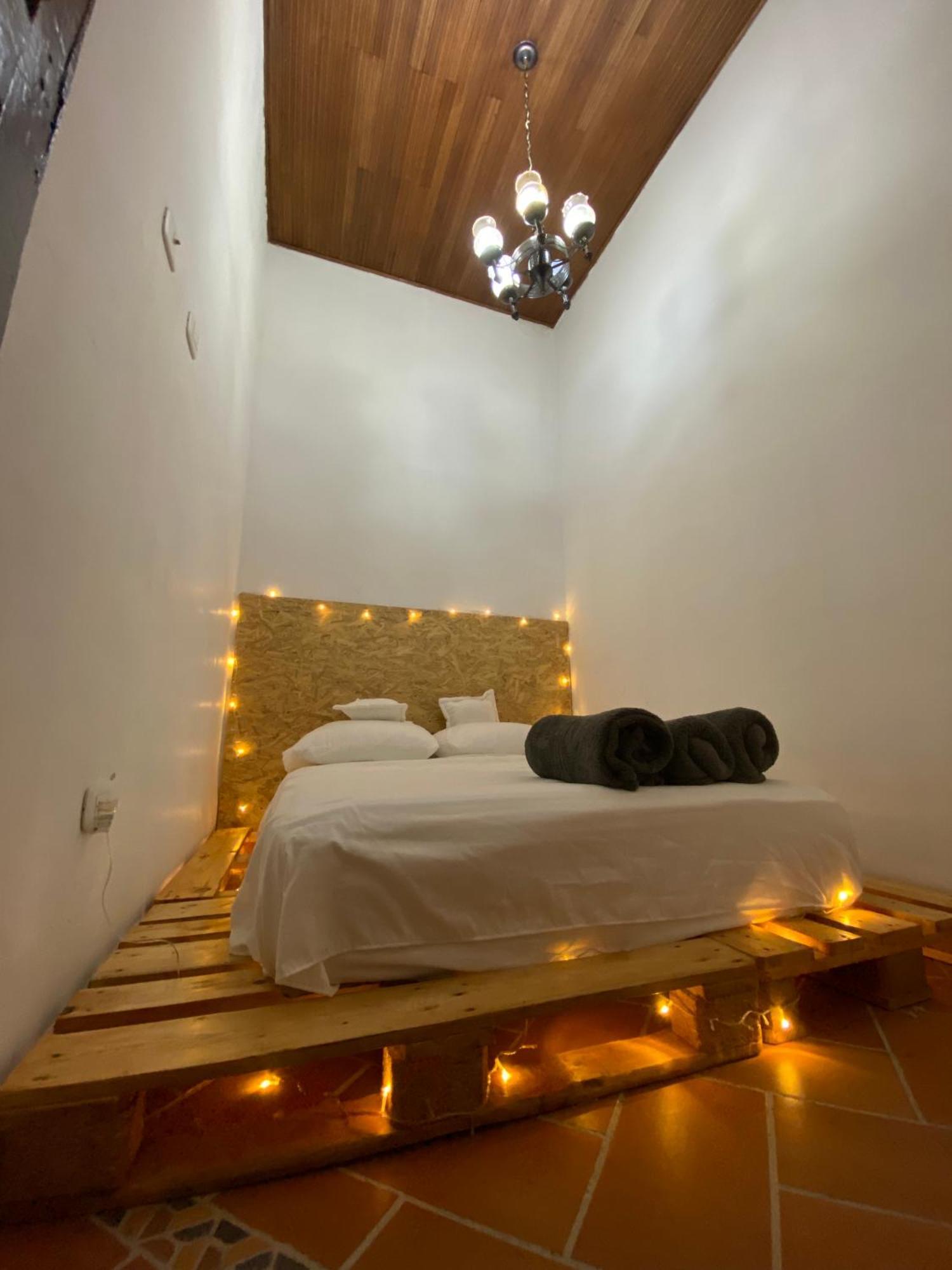 Banana Hostel ボゴタ エクステリア 写真