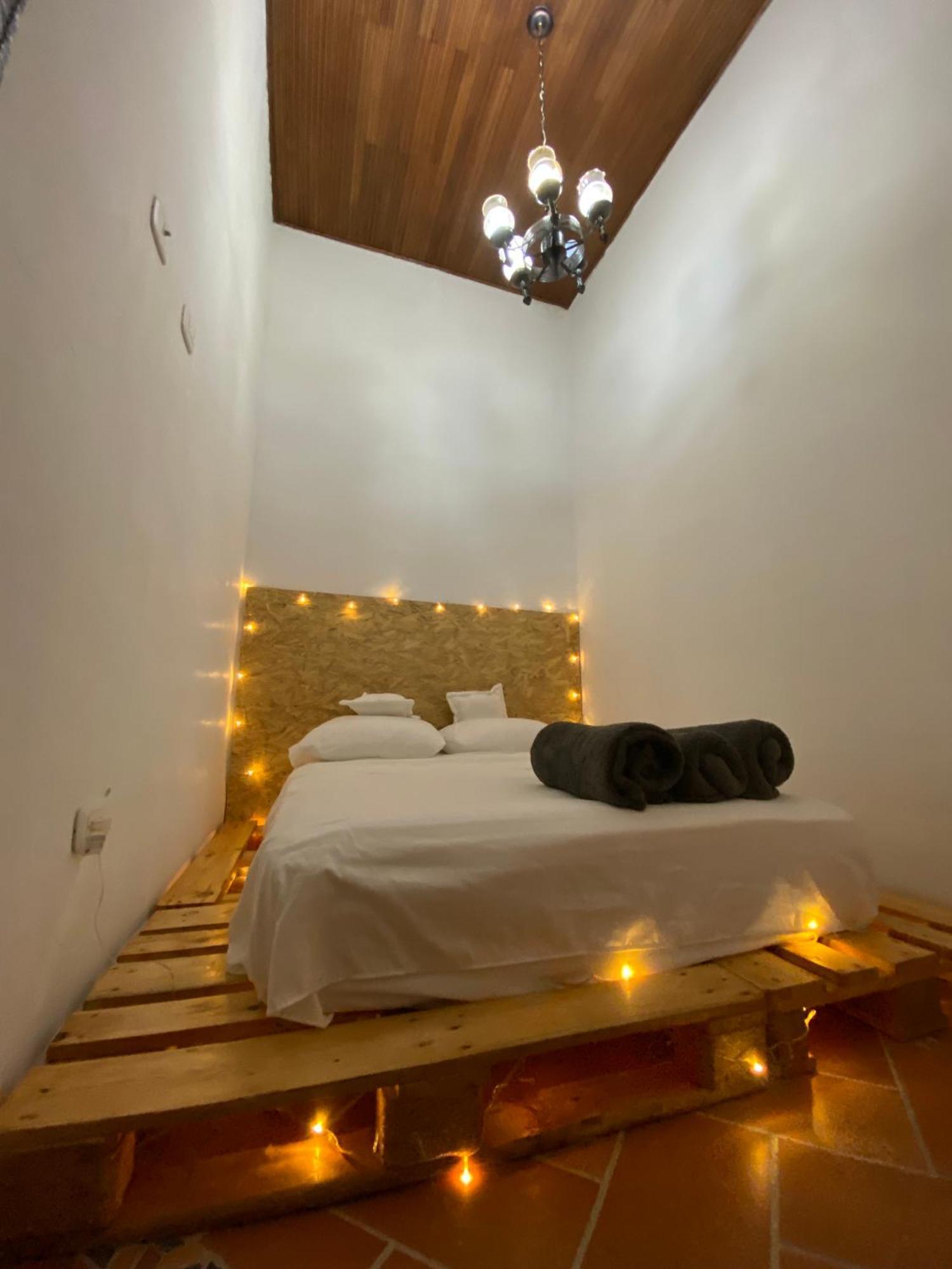 Banana Hostel ボゴタ エクステリア 写真
